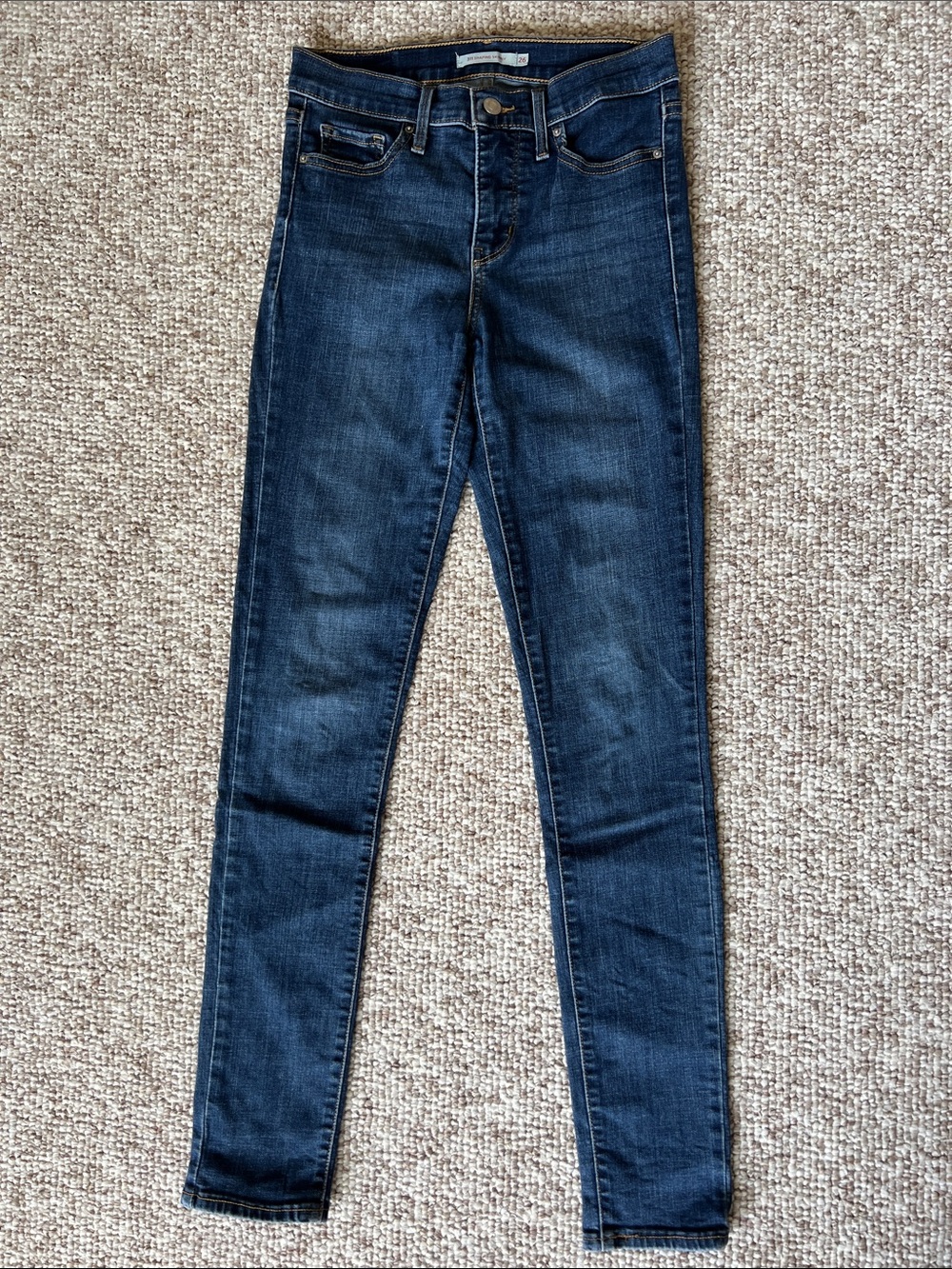 Levi's Women's Dark Blue Skinny Denim Jeans Mid-Rise, Size 26